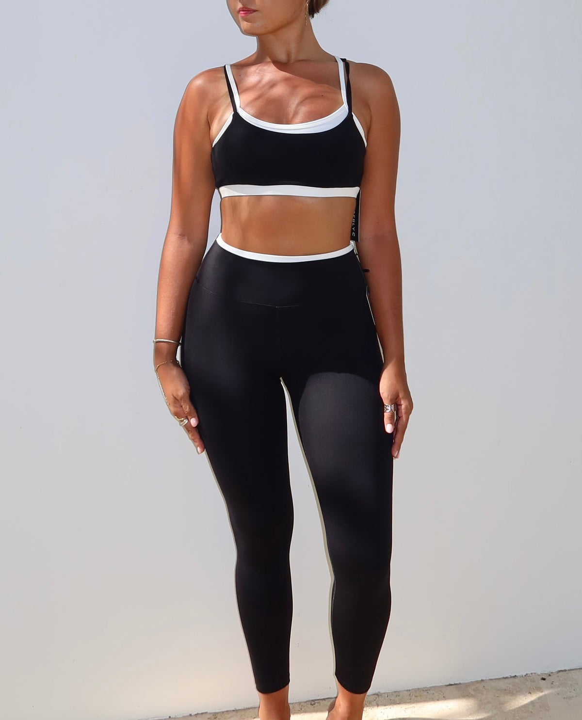 ACTIVEWEAR